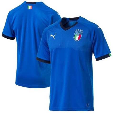 italian national football team uniform.